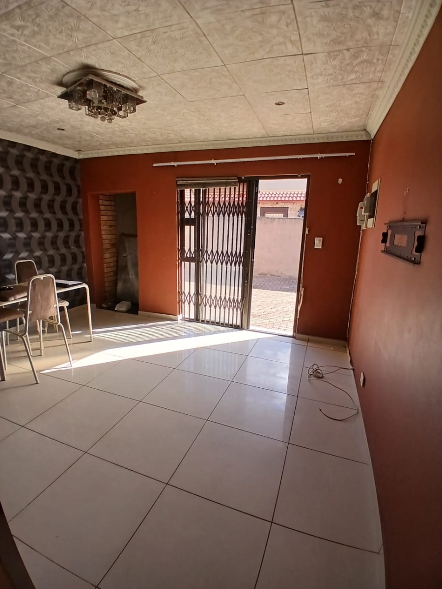 To Let 3 Bedroom Property for Rent in Grasslands Free State